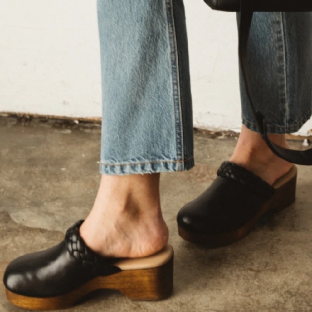Able Whiley Leather Clog In Black Size 10.5M - Picture 4 of 14